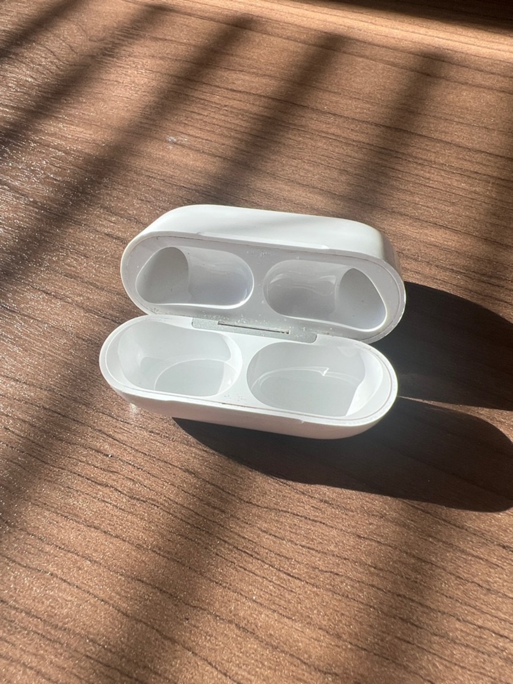Apple AirPod charging case.